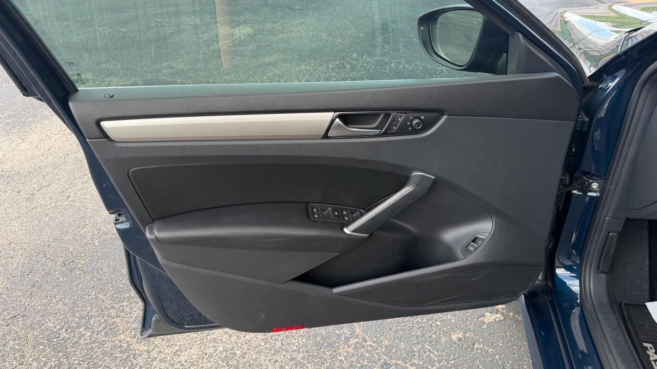 Volkswagen Passat 2.0T SE Auto 2022