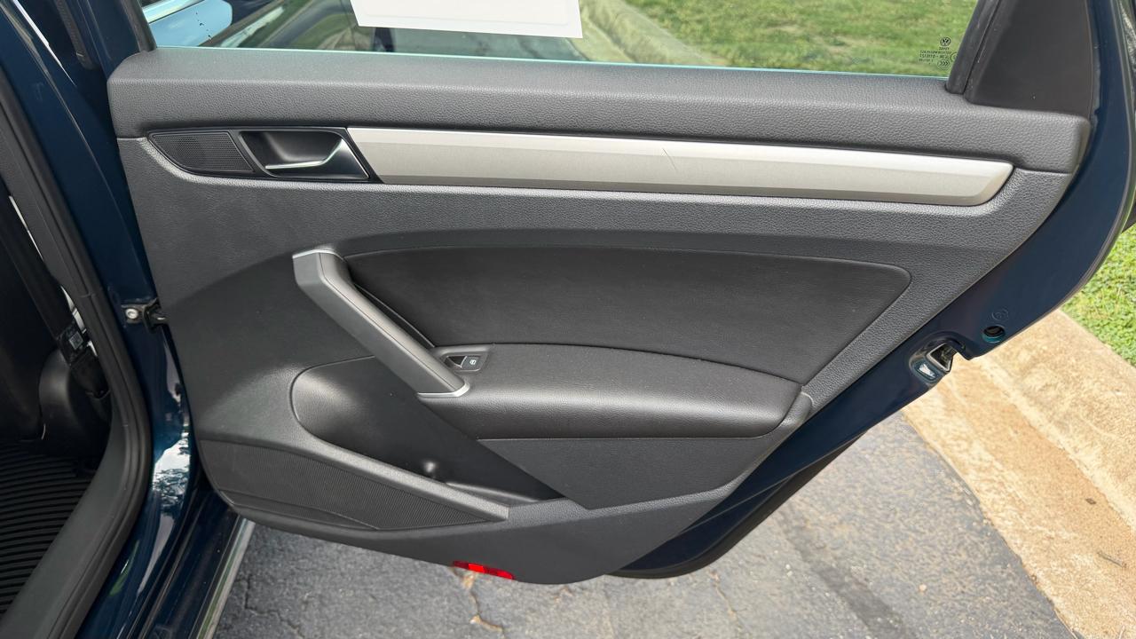 Volkswagen Passat 2.0T SE Auto 2022
