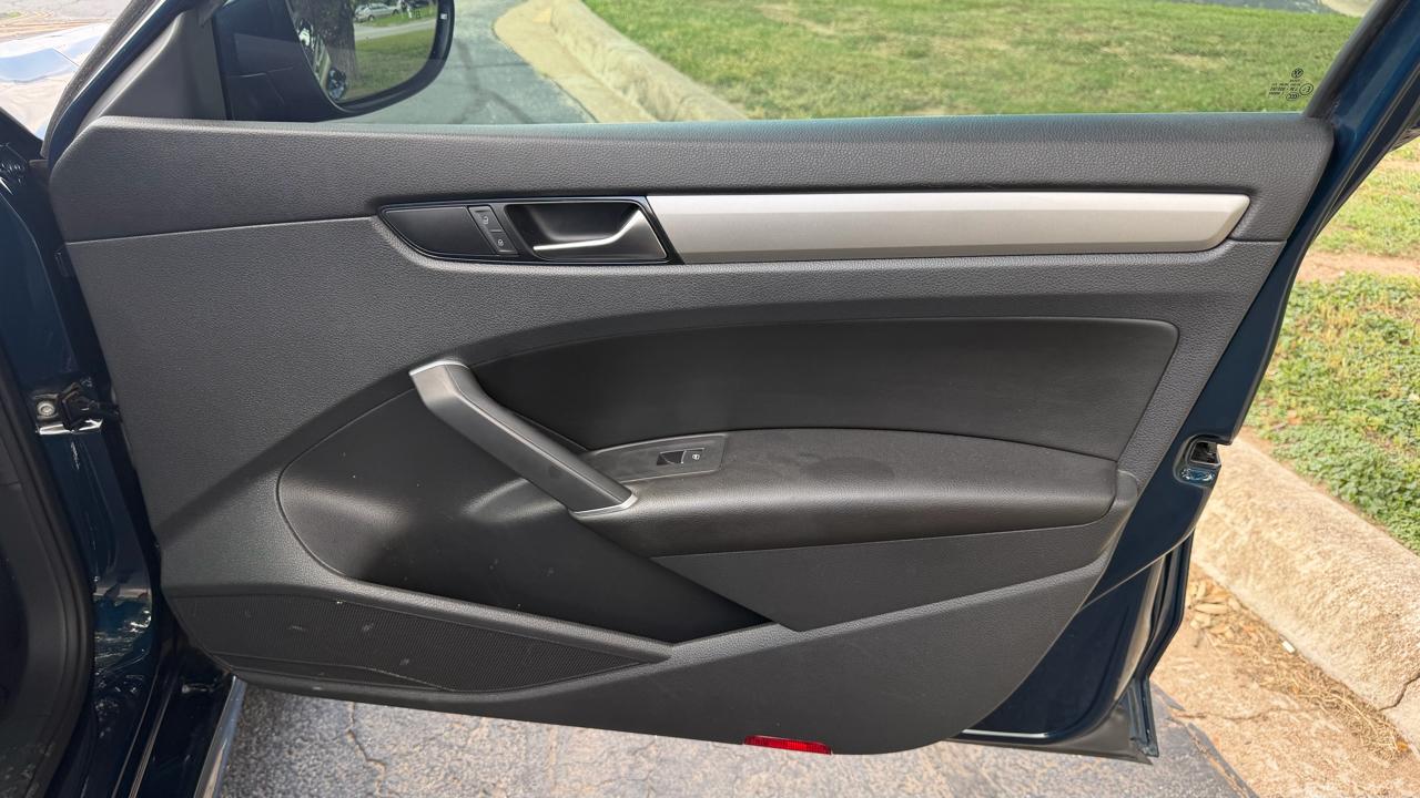 Volkswagen Passat 2.0T SE Auto 2022