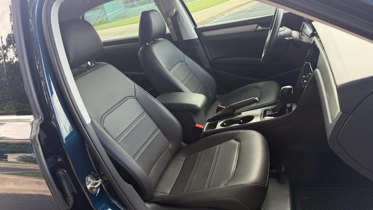 Volkswagen Passat 2.0T SE Auto 2022
