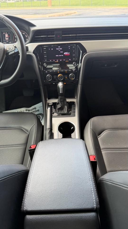 Volkswagen Passat 2.0T SE Auto 2022