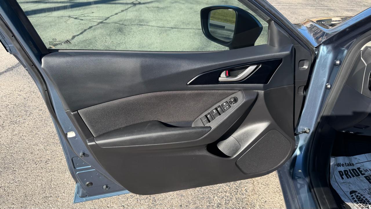 Mazda MAZDA3 5dr HB Auto i Touring 2016