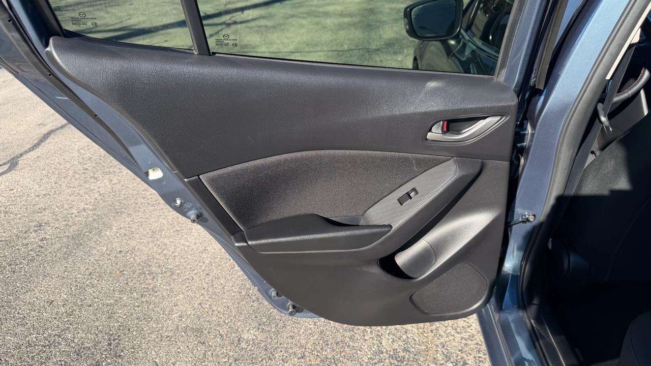 Mazda MAZDA3 5dr HB Auto i Touring 2016