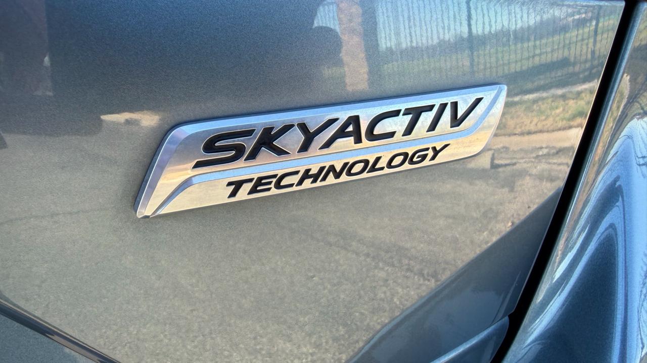 Mazda MAZDA3 5dr HB Auto i Touring 2016