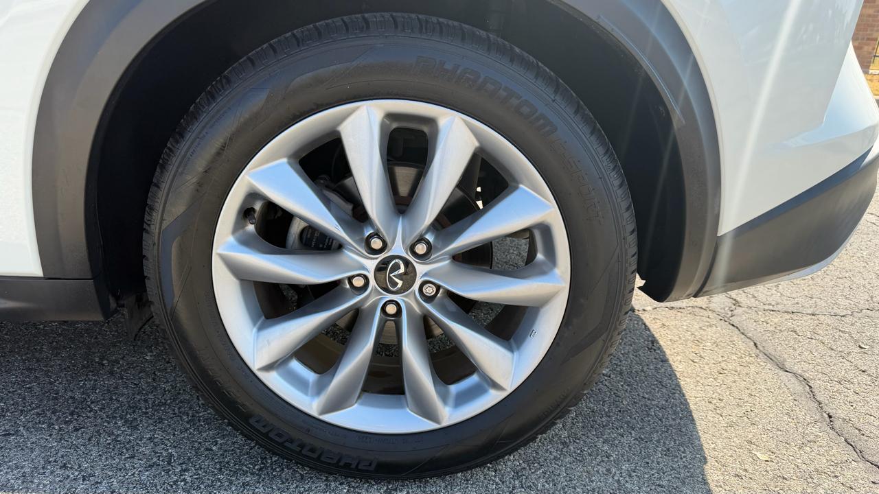 Infiniti QX50 LUXE FWD 2020