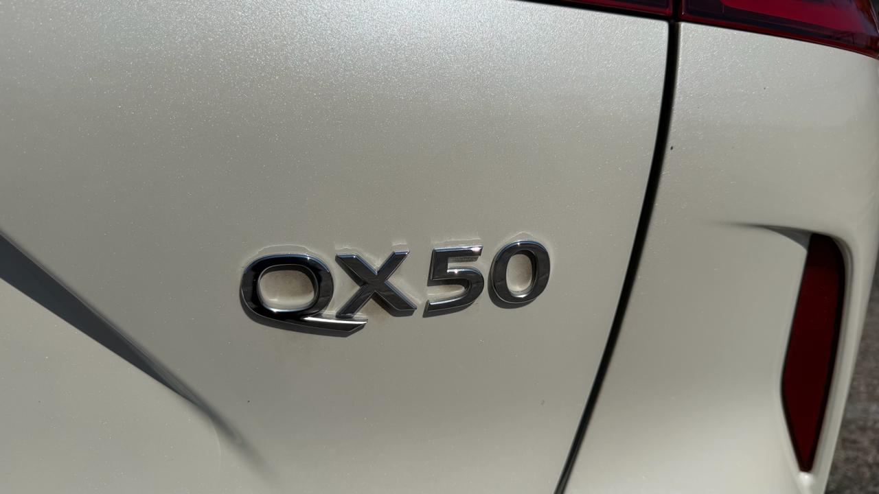 Infiniti QX50 LUXE FWD 2020
