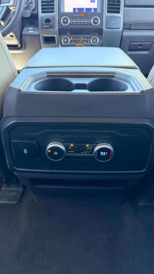 Ford Expedition XLT 4x2 2021