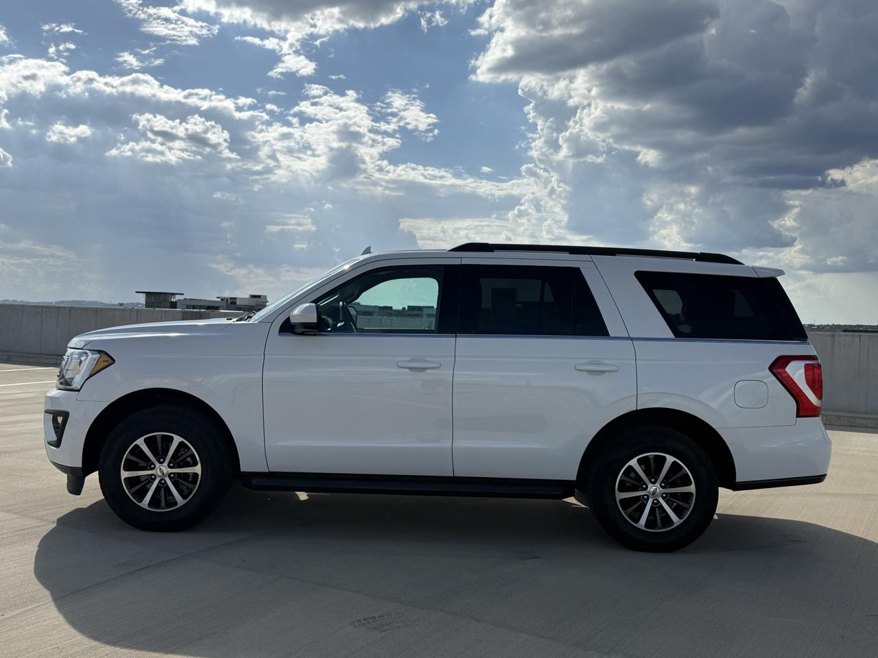 Ford Expedition XLT 4x2 2021