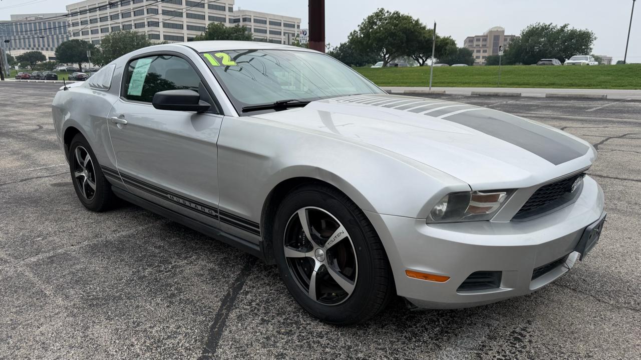 Ford Mustang 2dr Cpe V6 2012