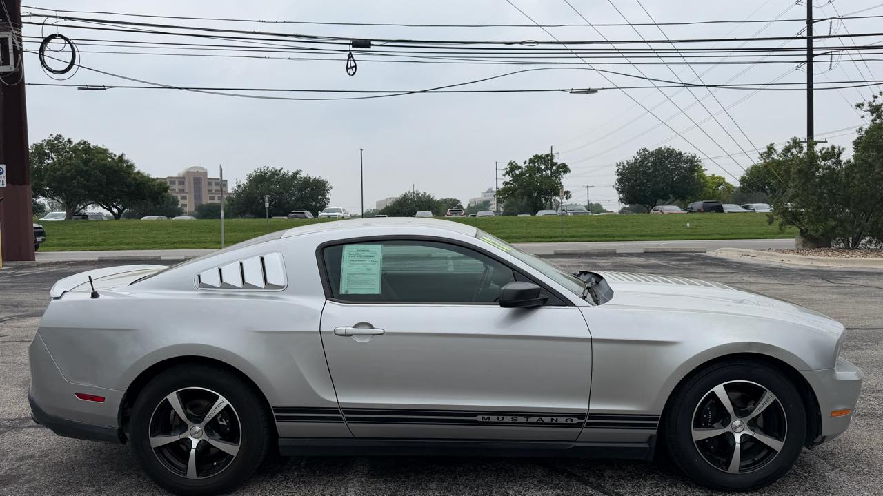 Ford Mustang 2dr Cpe V6 2012
