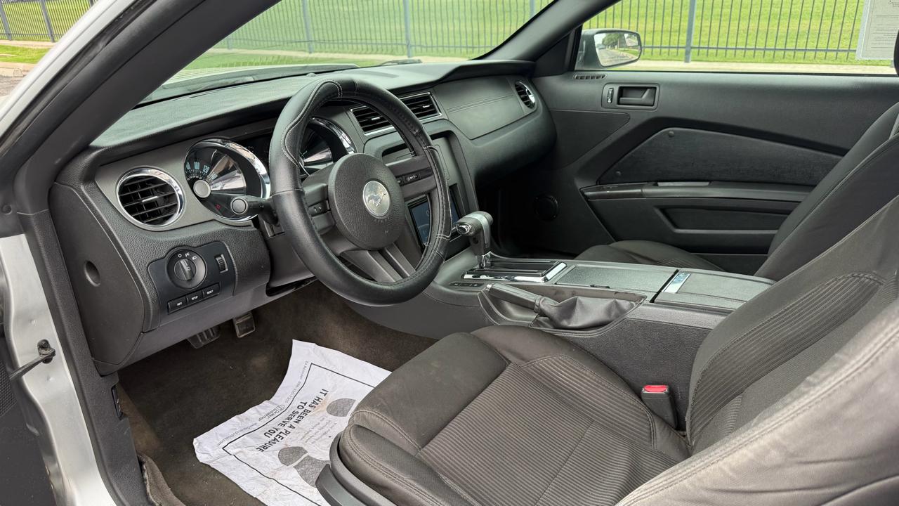 Ford Mustang 2dr Cpe V6 2012