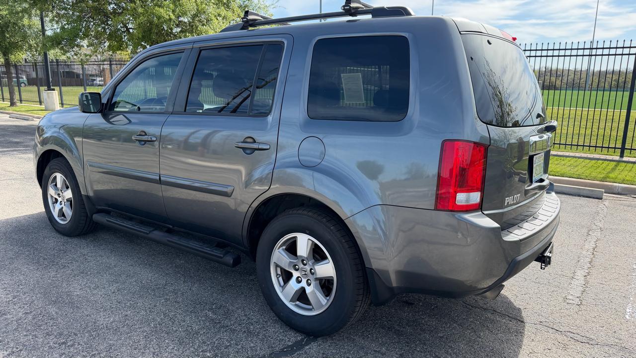Honda Pilot 2WD 4dr EX-L w/Navi 2011