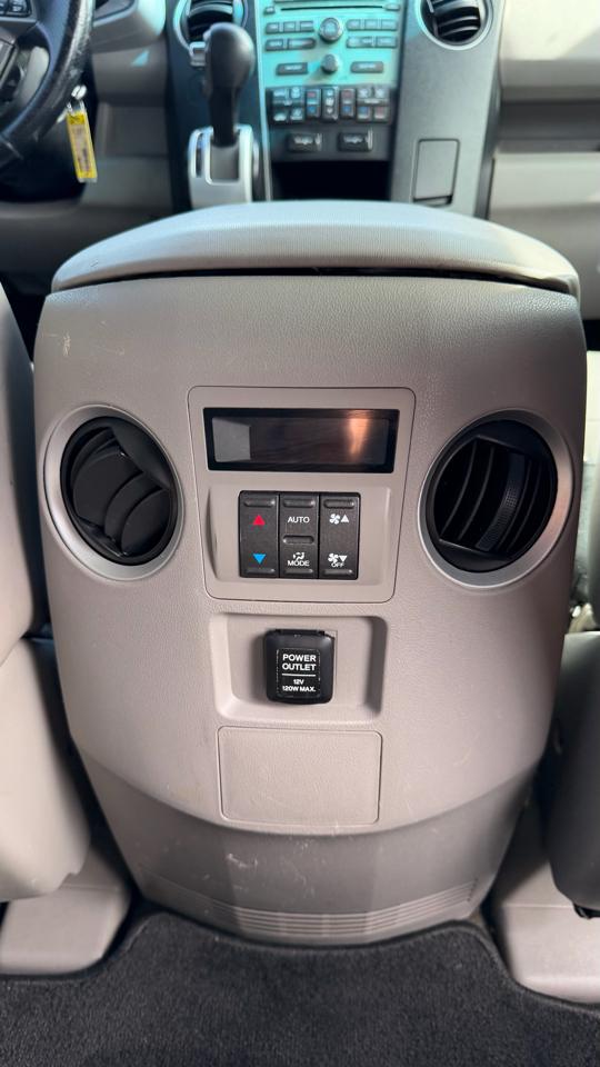 Honda Pilot 2WD 4dr EX-L w/Navi 2011