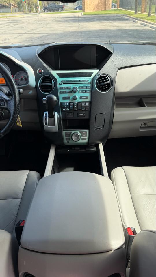Honda Pilot 2WD 4dr EX-L w/Navi 2011