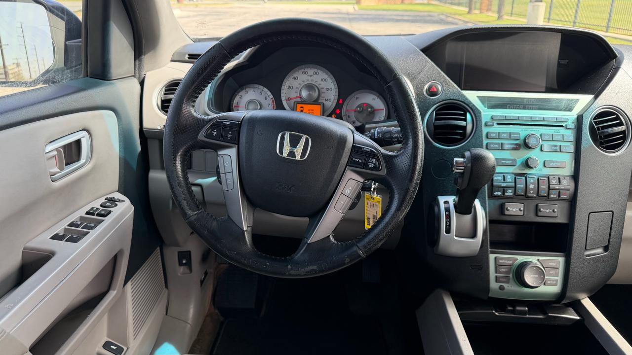 Honda Pilot 2WD 4dr EX-L w/Navi 2011