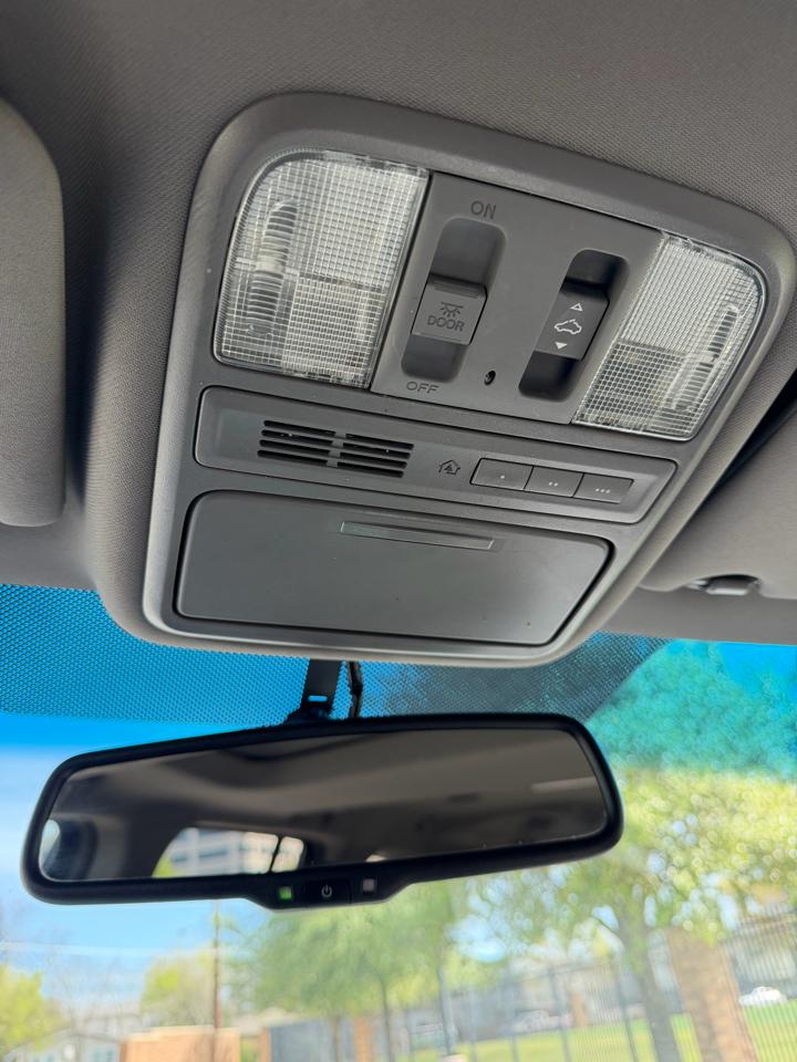 Honda Pilot 2WD 4dr EX-L w/Navi 2011