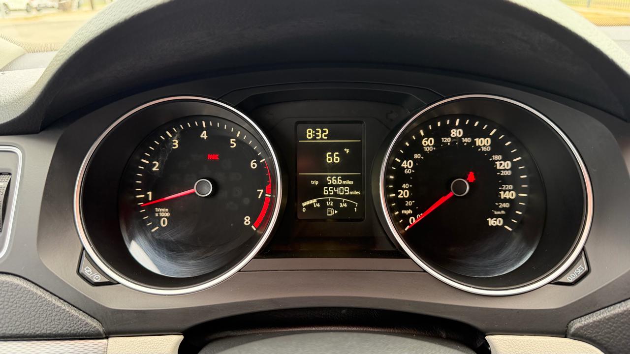 Volkswagen Jetta Sedan 4dr Man 1.8T SE 2015