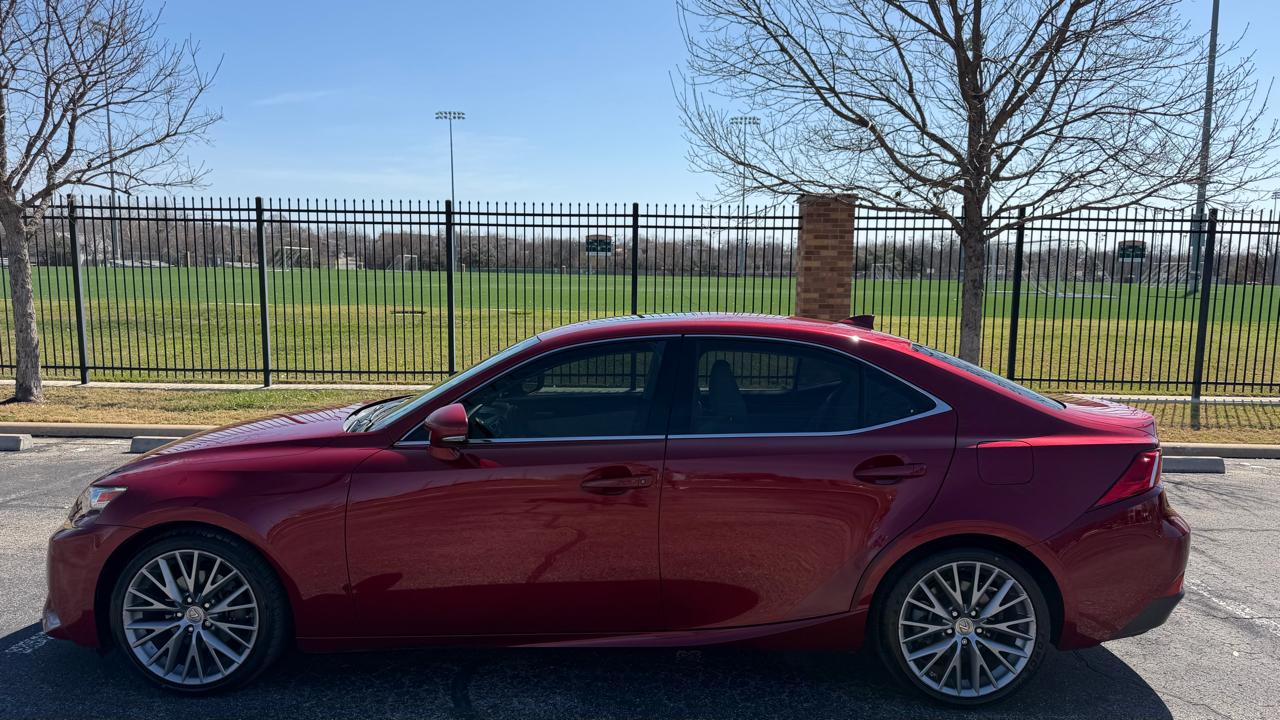 Lexus IS 250 4dr Sport Sdn RWD 2015