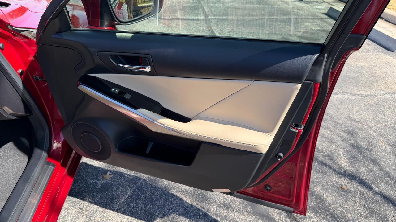 Lexus IS 250 4dr Sport Sdn RWD 2015