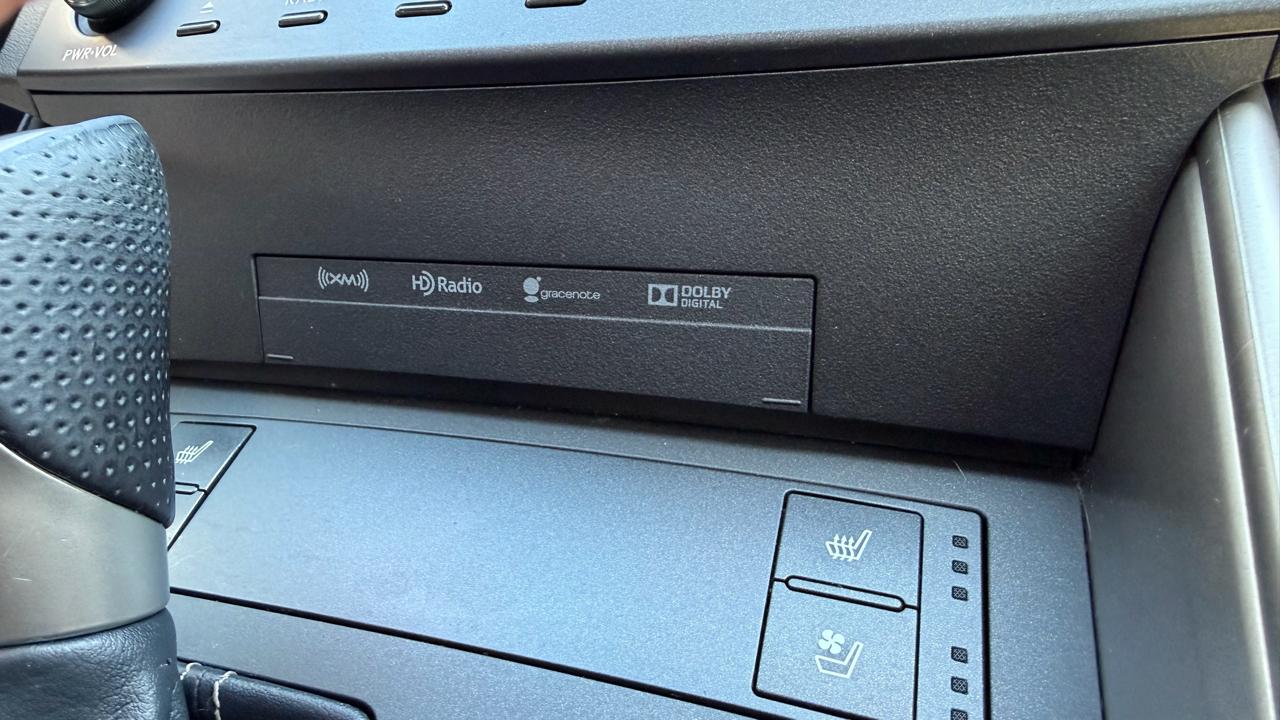 Lexus IS 250 4dr Sport Sdn RWD 2015