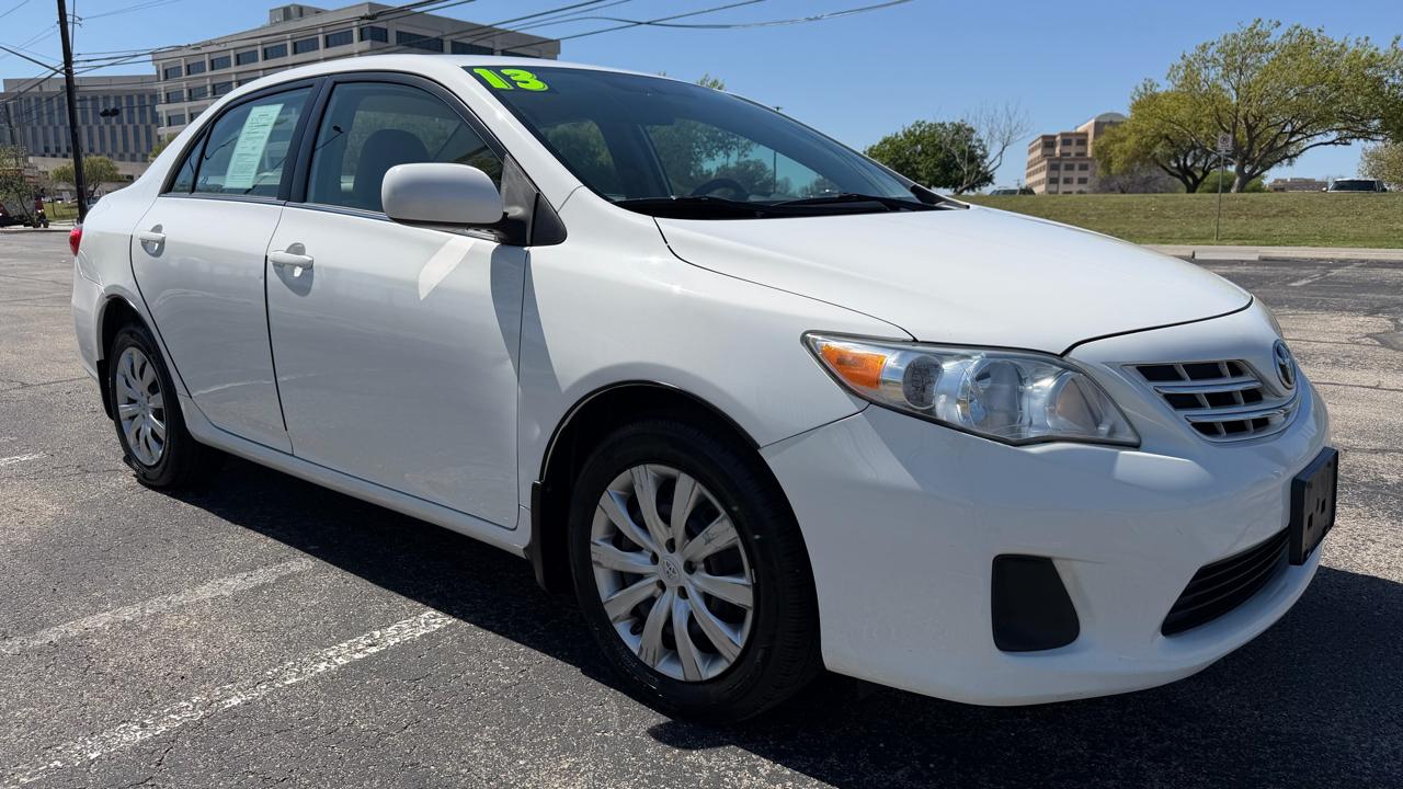 Toyota Corolla 4dr Sdn Auto LE Special Edition (Natl) 2013