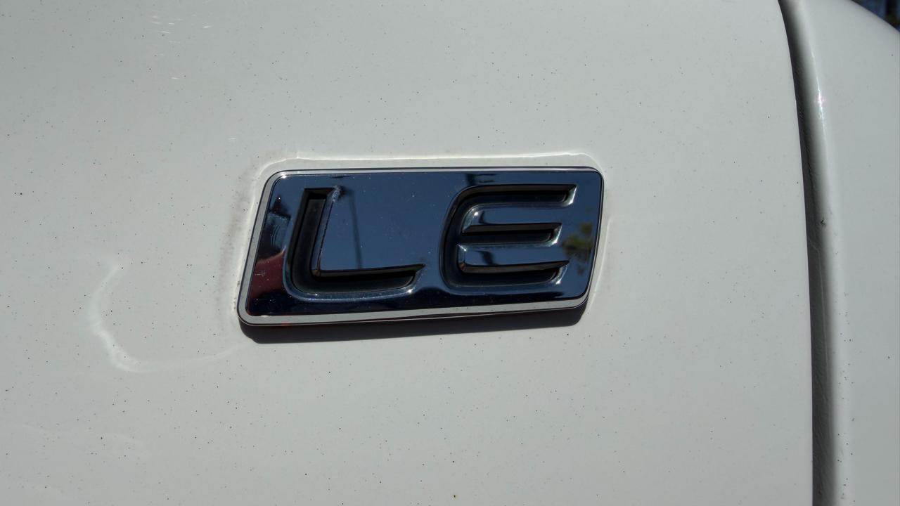 Toyota Corolla 4dr Sdn Auto LE Special Edition (Natl) 2013