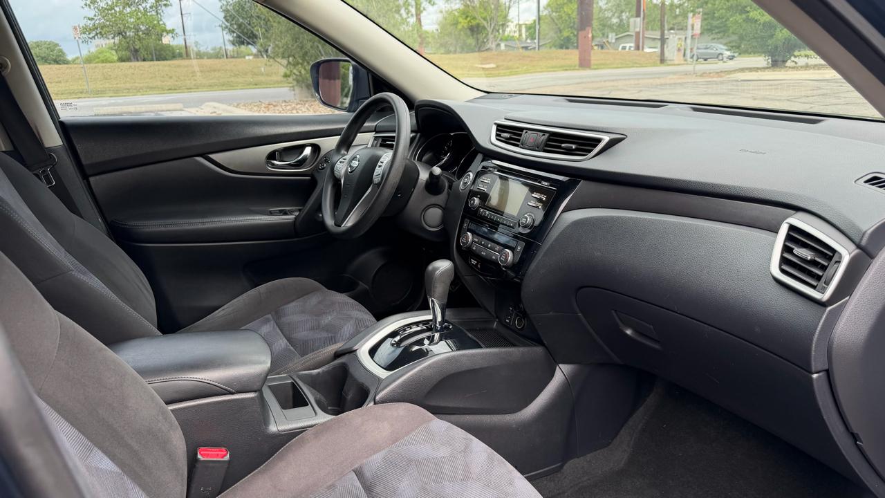 Nissan Rogue AWD 4dr SV 2015