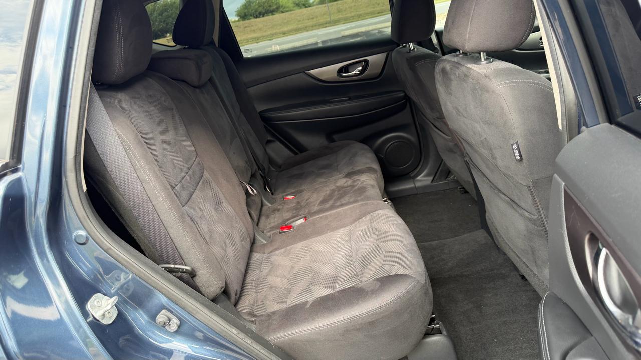 Nissan Rogue AWD 4dr SV 2015