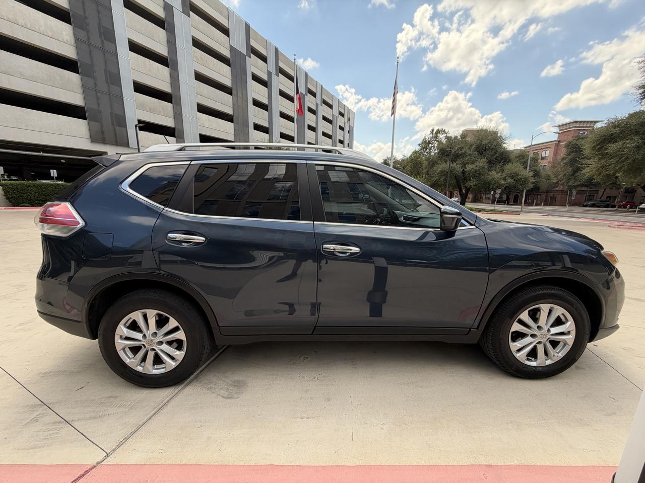 Nissan Rogue AWD 4dr SV 2015