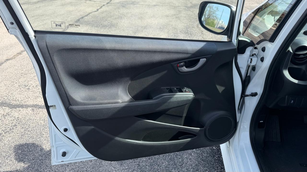 Honda Fit 5dr HB Auto Sport w/Navi 2011