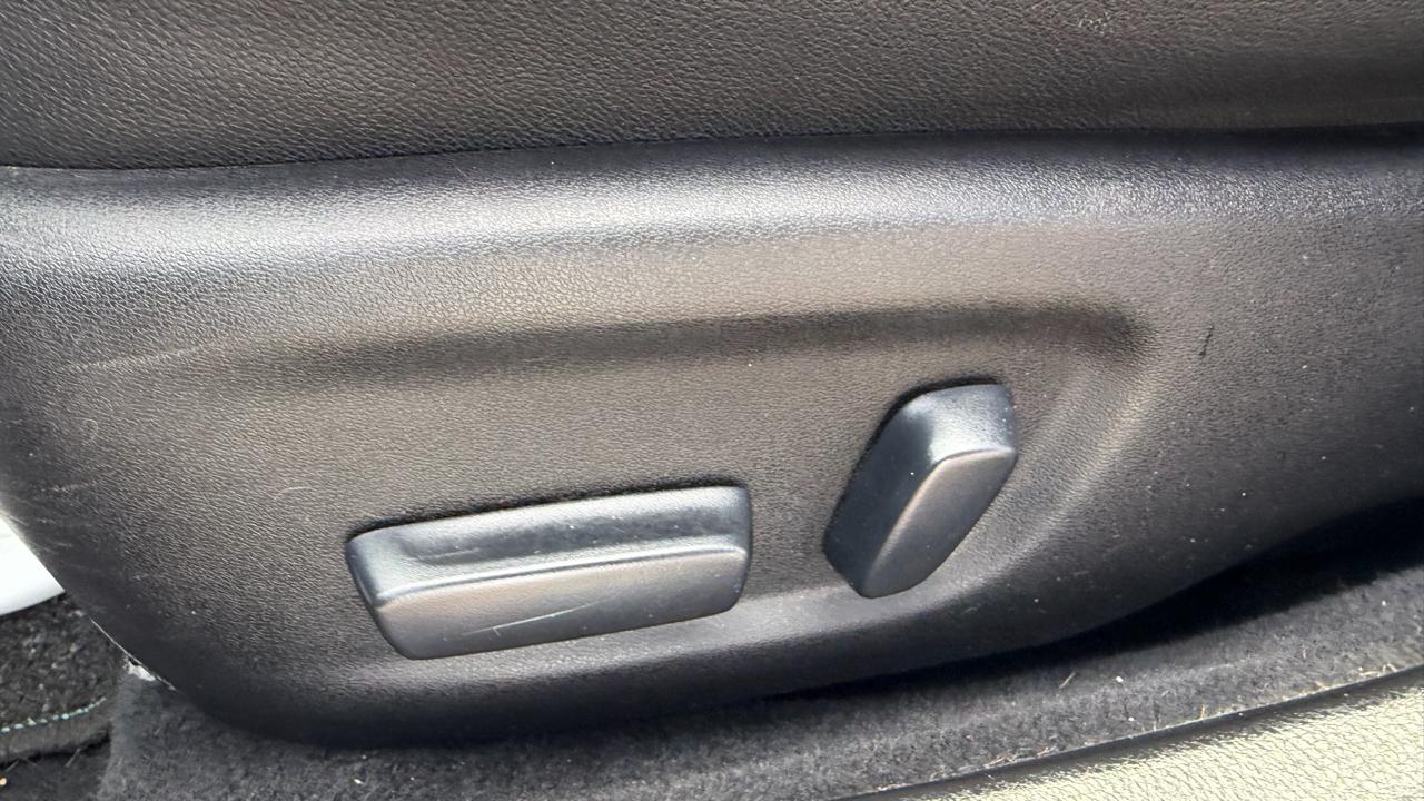 Toyota Corolla 4dr Sdn CVT LE ECO (Natl) 2014