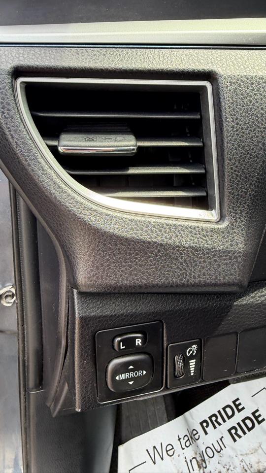 Toyota Corolla 4dr Sdn CVT LE ECO (Natl) 2014