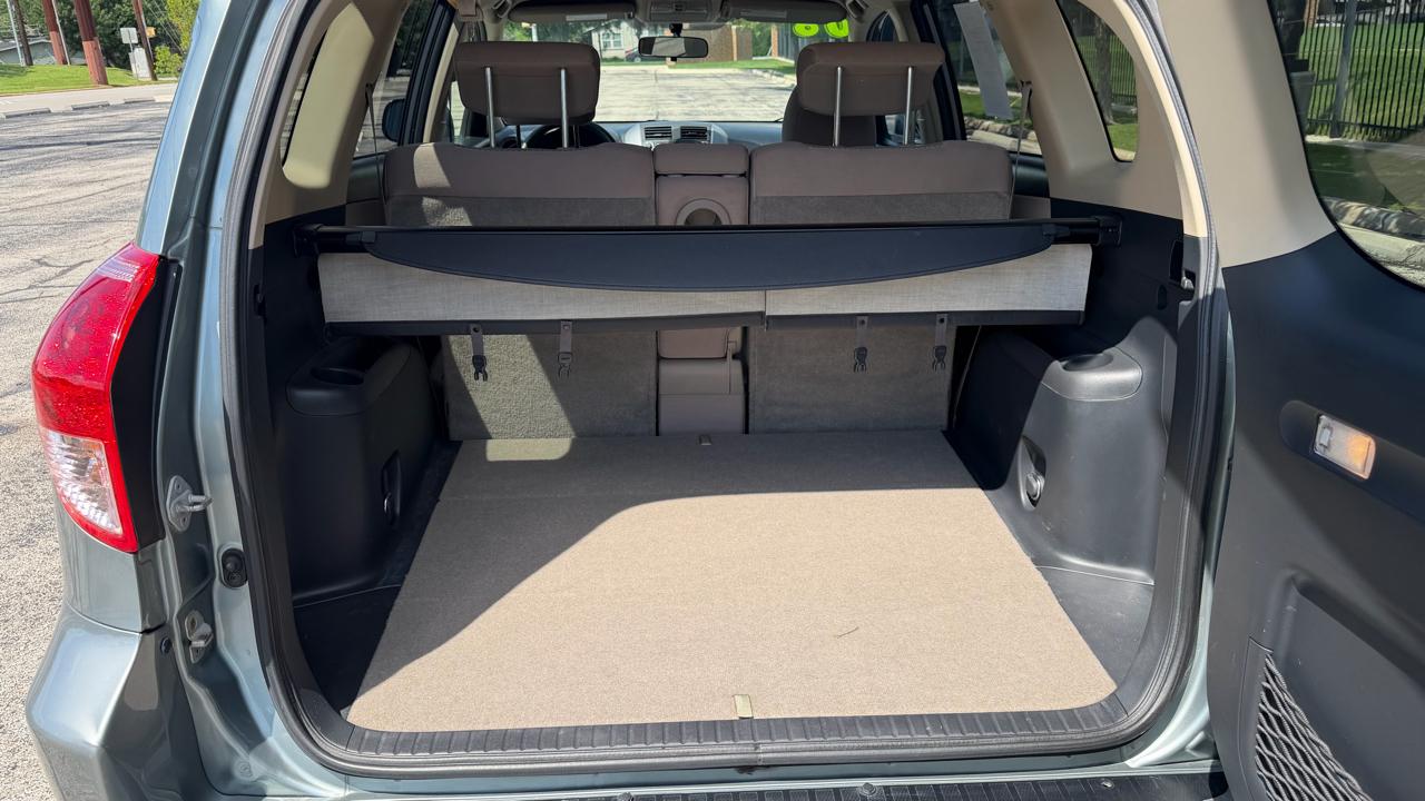 Toyota RAV4 FWD 4dr 4-cyl 4-Spd AT (Natl) 2008