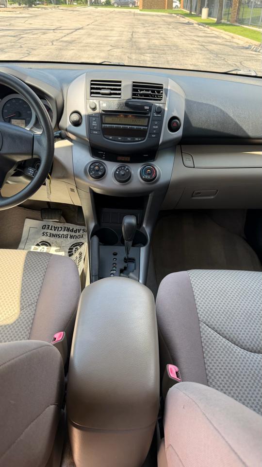 Toyota RAV4 FWD 4dr 4-cyl 4-Spd AT (Natl) 2008