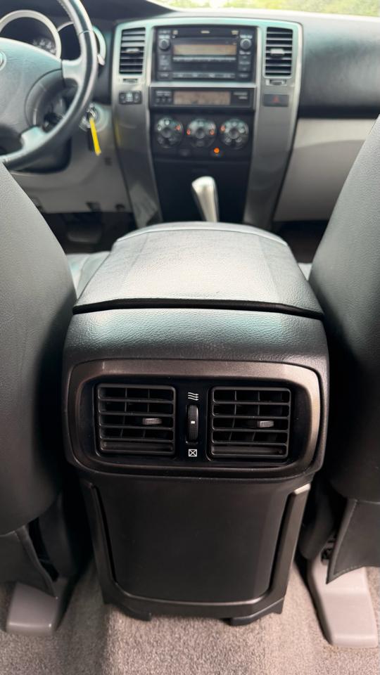 Toyota 4Runner 4dr SR5 V8 Auto (Natl) 2006