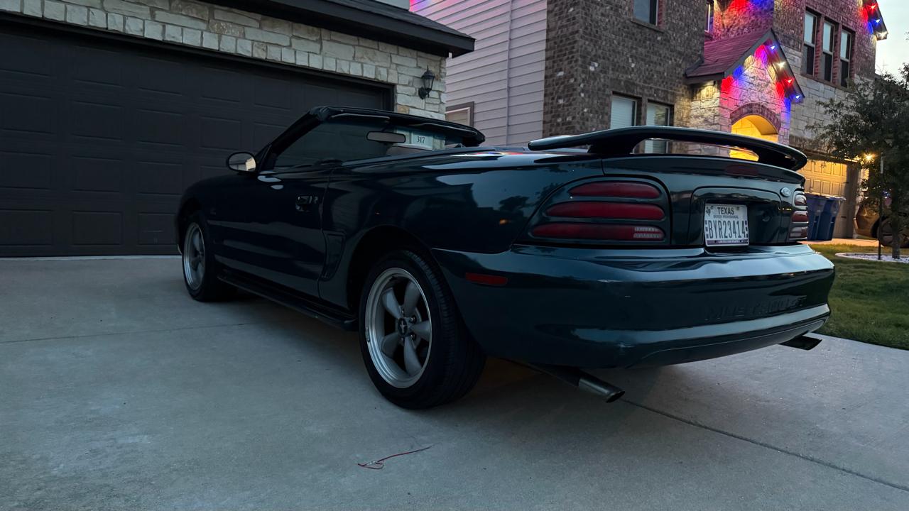 Ford Mustang 2dr Convertible GT 1994