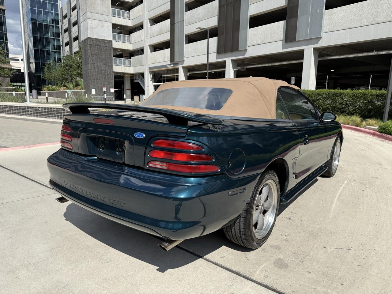 Ford Mustang 2dr Convertible GT 1994