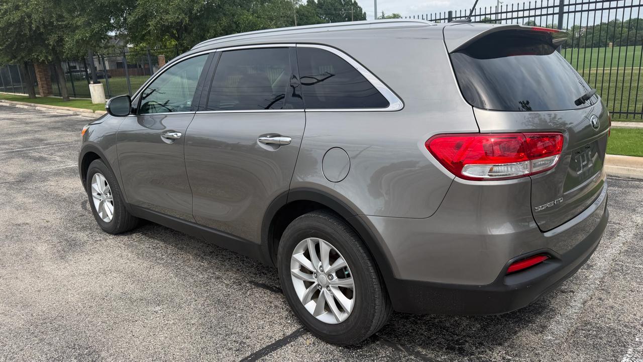 Kia Sorento LX FWD 2017
