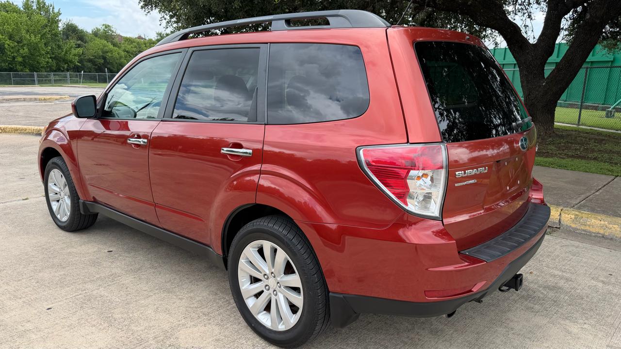 Subaru Forester 4dr Auto 2.5X Limited 2011