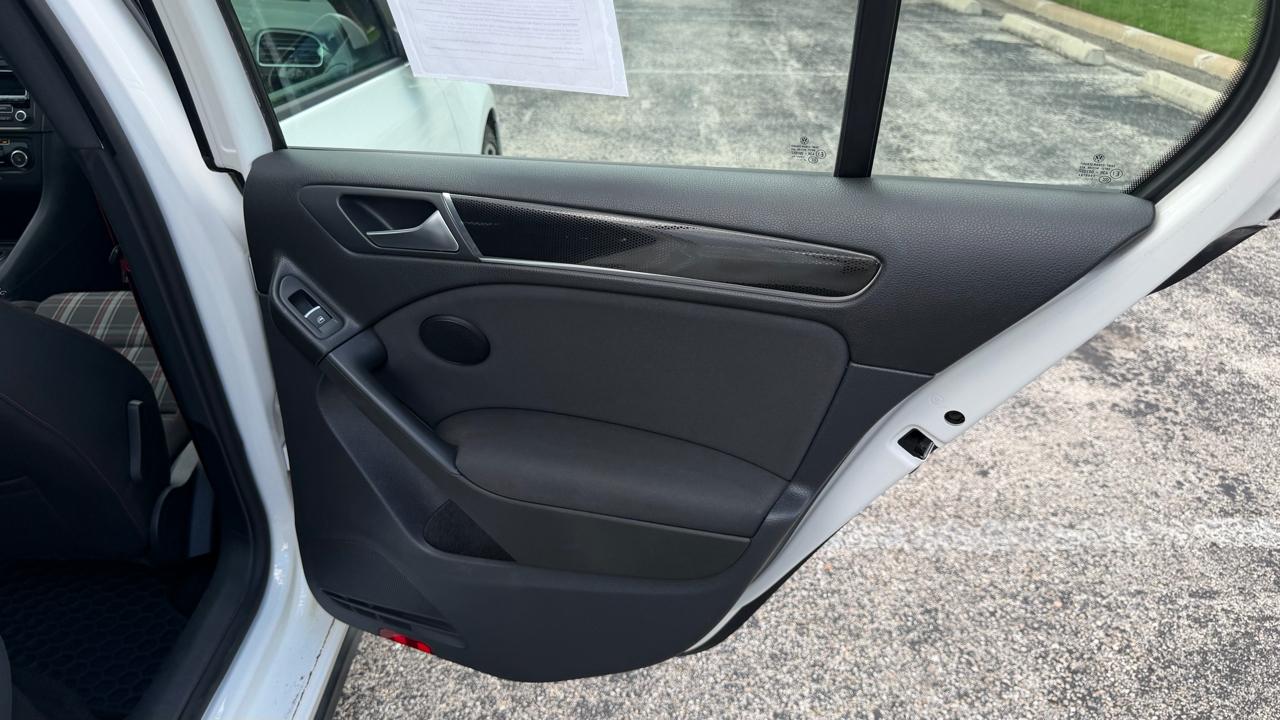 Volkswagen GTI 4dr HB DSG Driver's Edition PZEV 2014