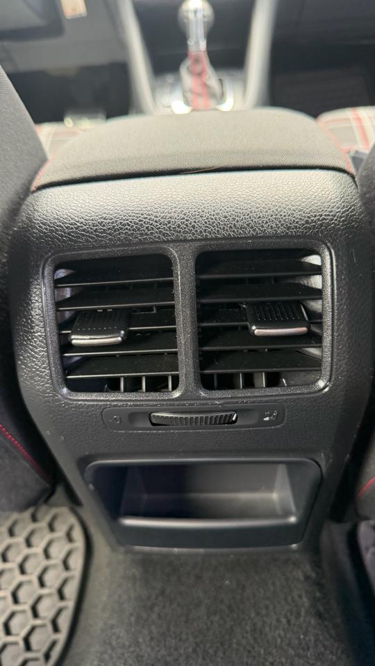 Volkswagen GTI 4dr HB DSG Driver's Edition PZEV 2014
