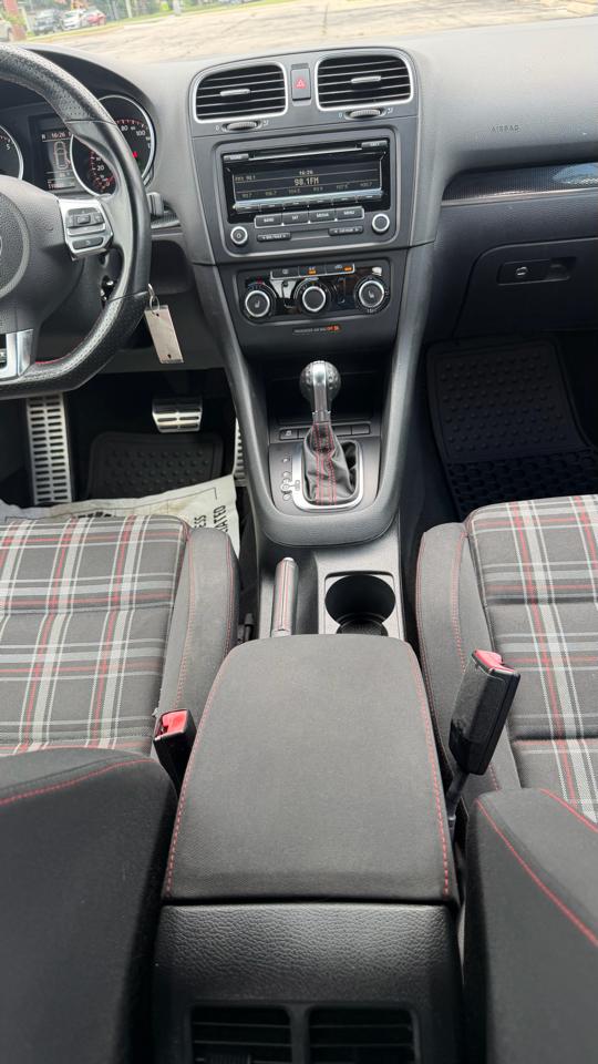 Volkswagen GTI 4dr HB DSG Driver's Edition PZEV 2014
