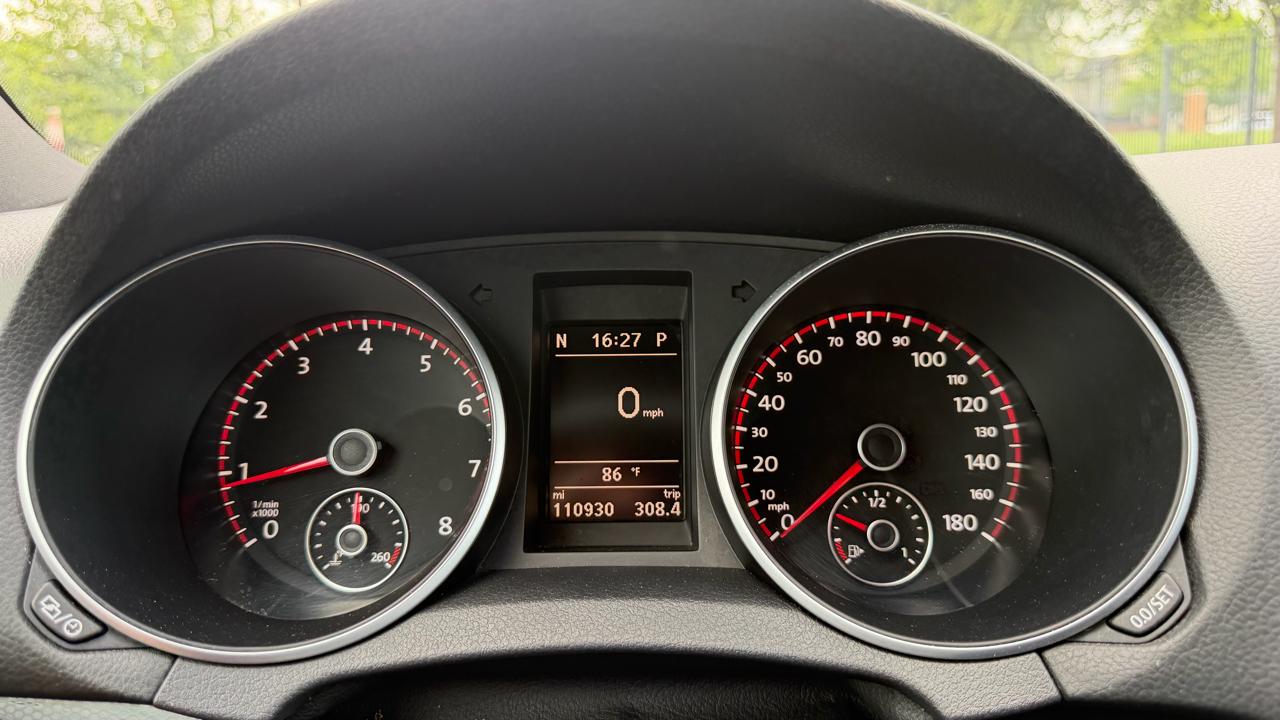 Volkswagen GTI 4dr HB DSG Driver's Edition PZEV 2014