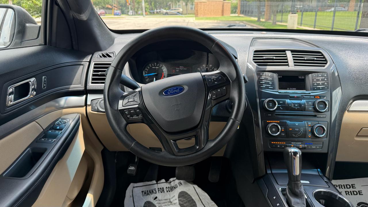 Ford Explorer Base FWD 2017