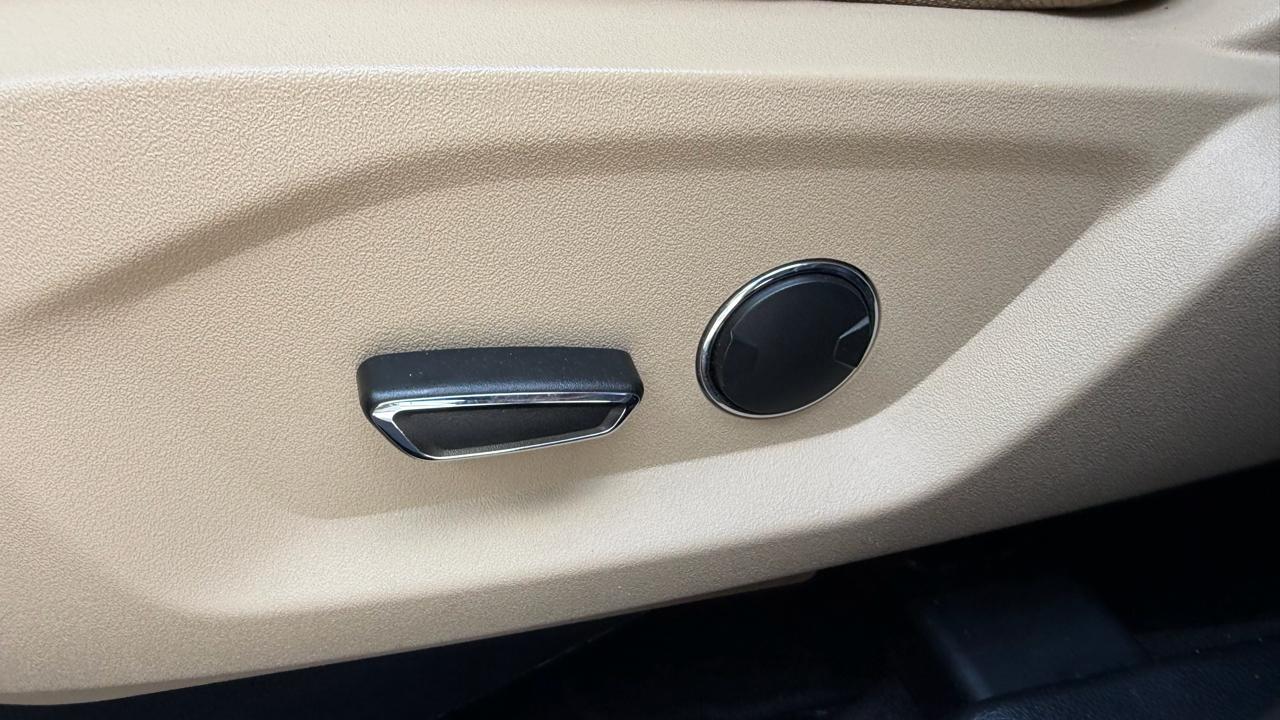 Ford Explorer Base FWD 2017