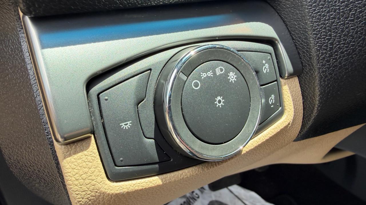 Ford Explorer Base FWD 2017