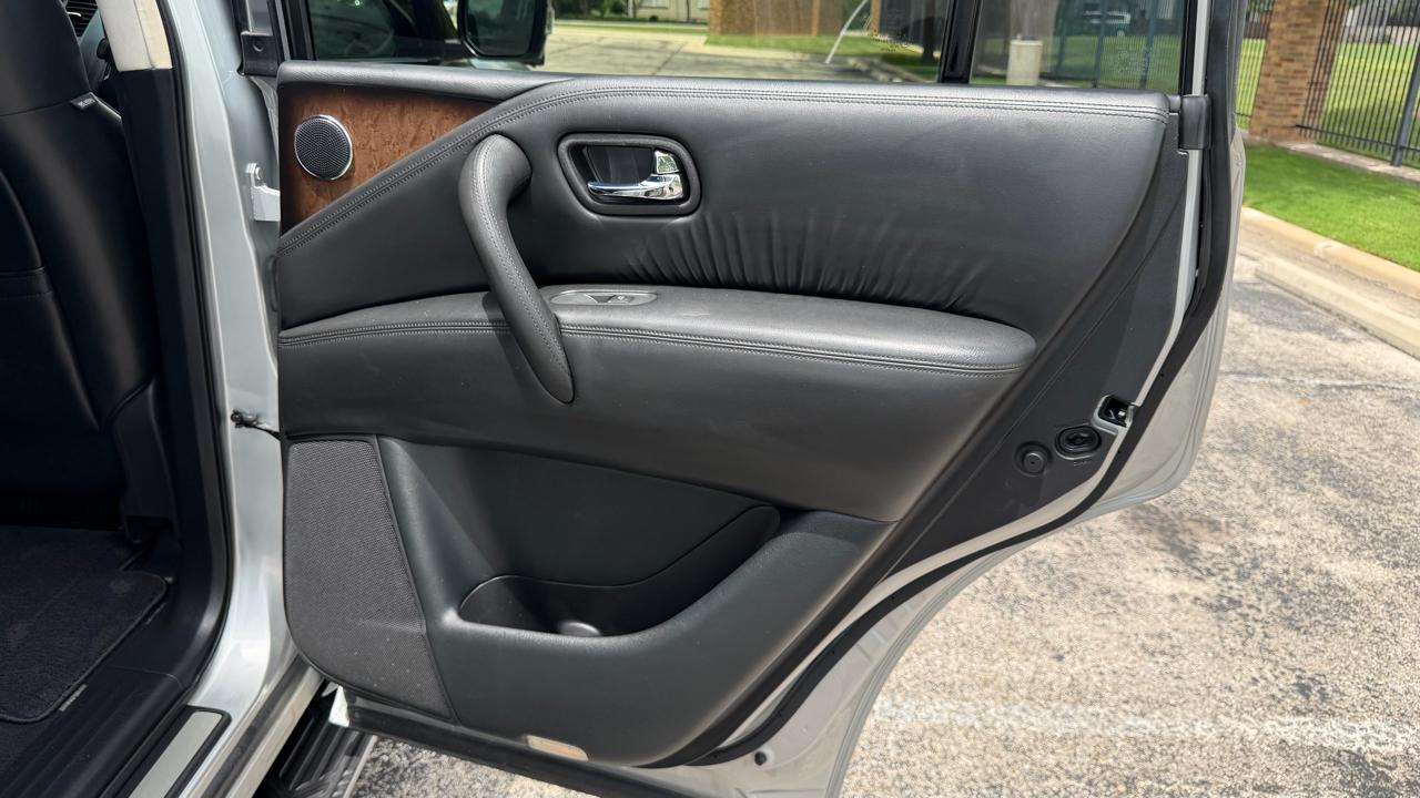 Infiniti QX80 2WD 4dr 2014