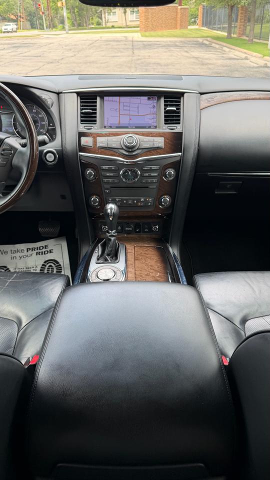 Infiniti QX80 2WD 4dr 2014