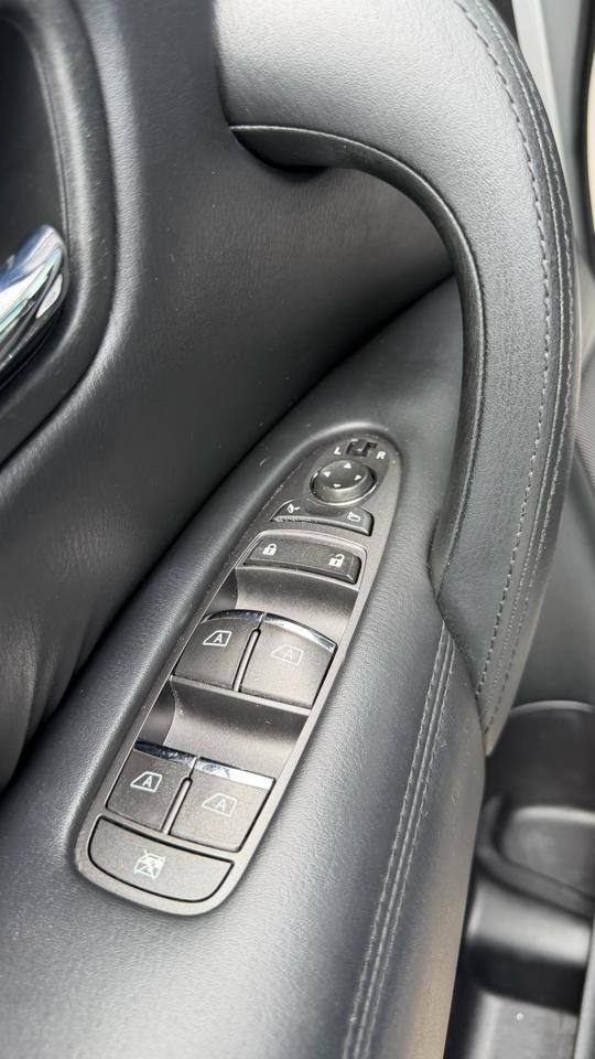 Infiniti QX80 2WD 4dr 2014