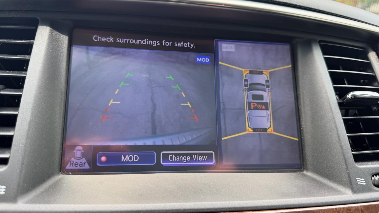 Infiniti QX80 2WD 4dr 2014